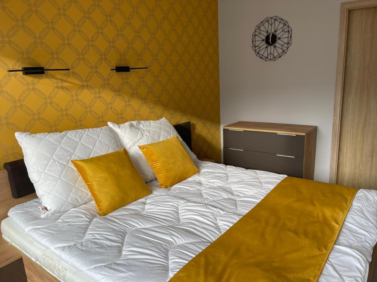 Apartament Elegance Yellow W Let'S Sea Basen&Spa Gaski  Exterior photo